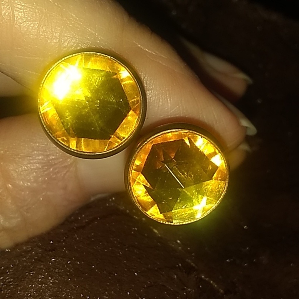 dark yellow cufflinks set